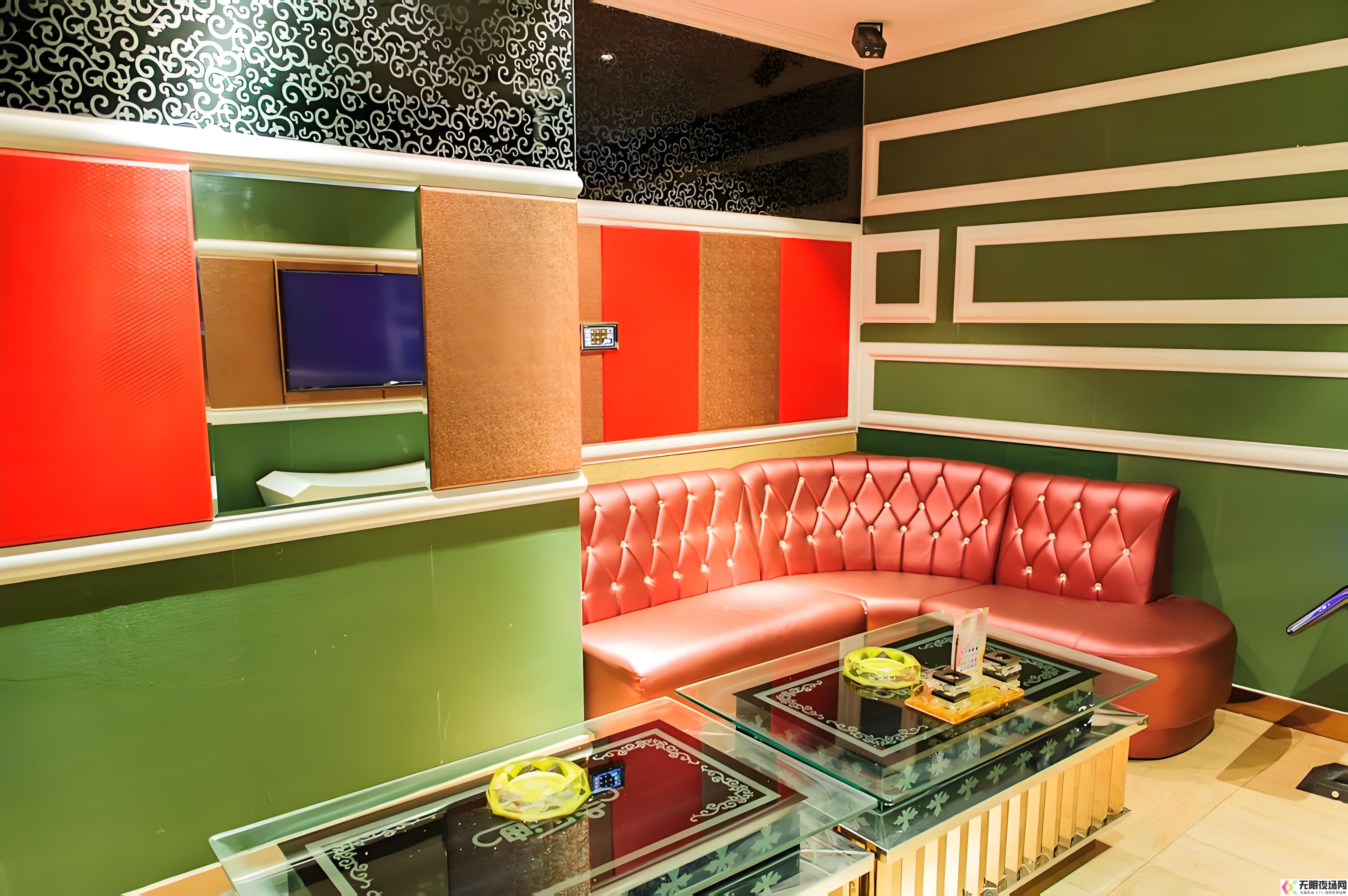 夜场女孩职业选择的利弊分析